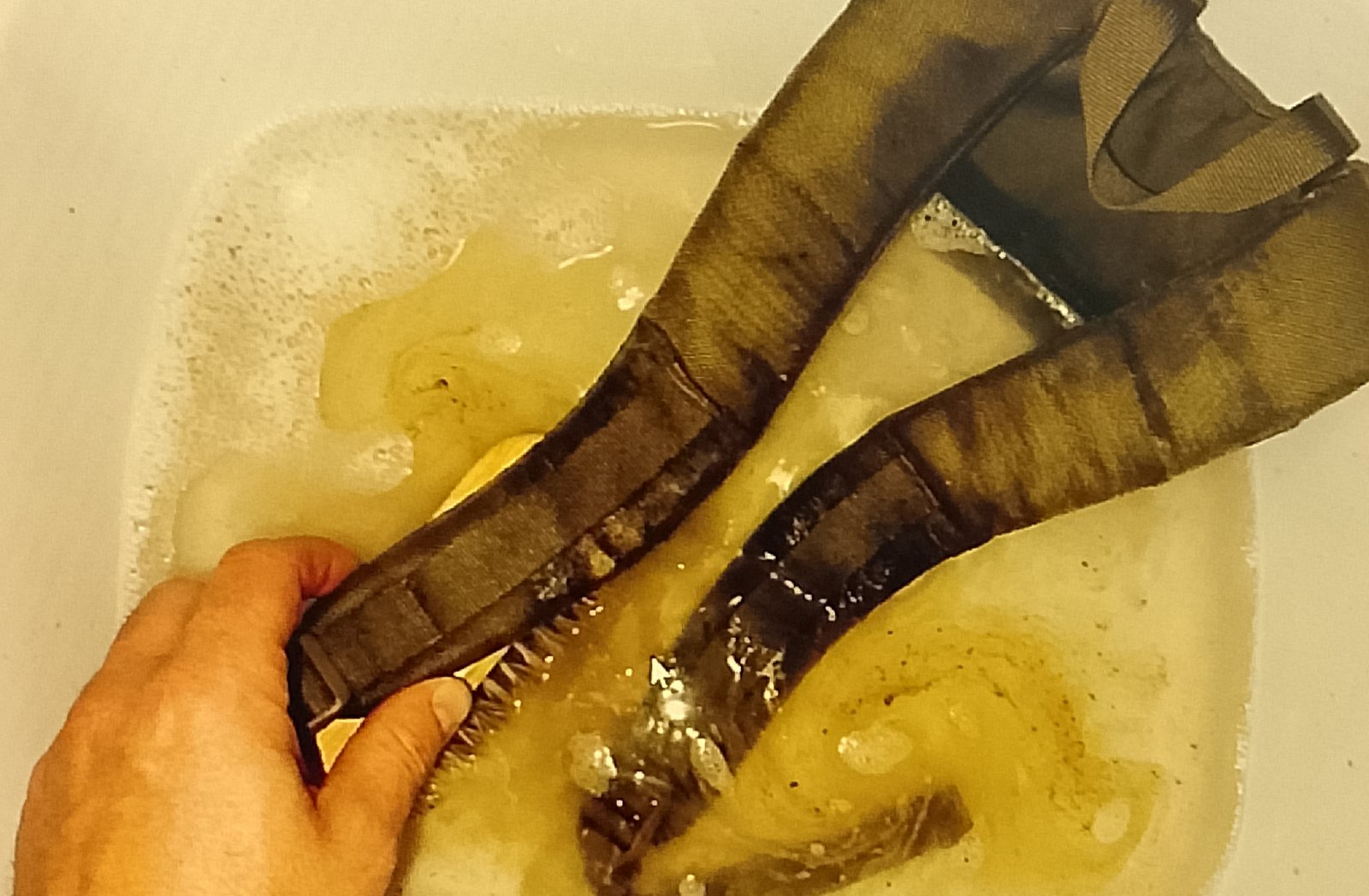 Cleaning sweat stains from Osprey backpack straps