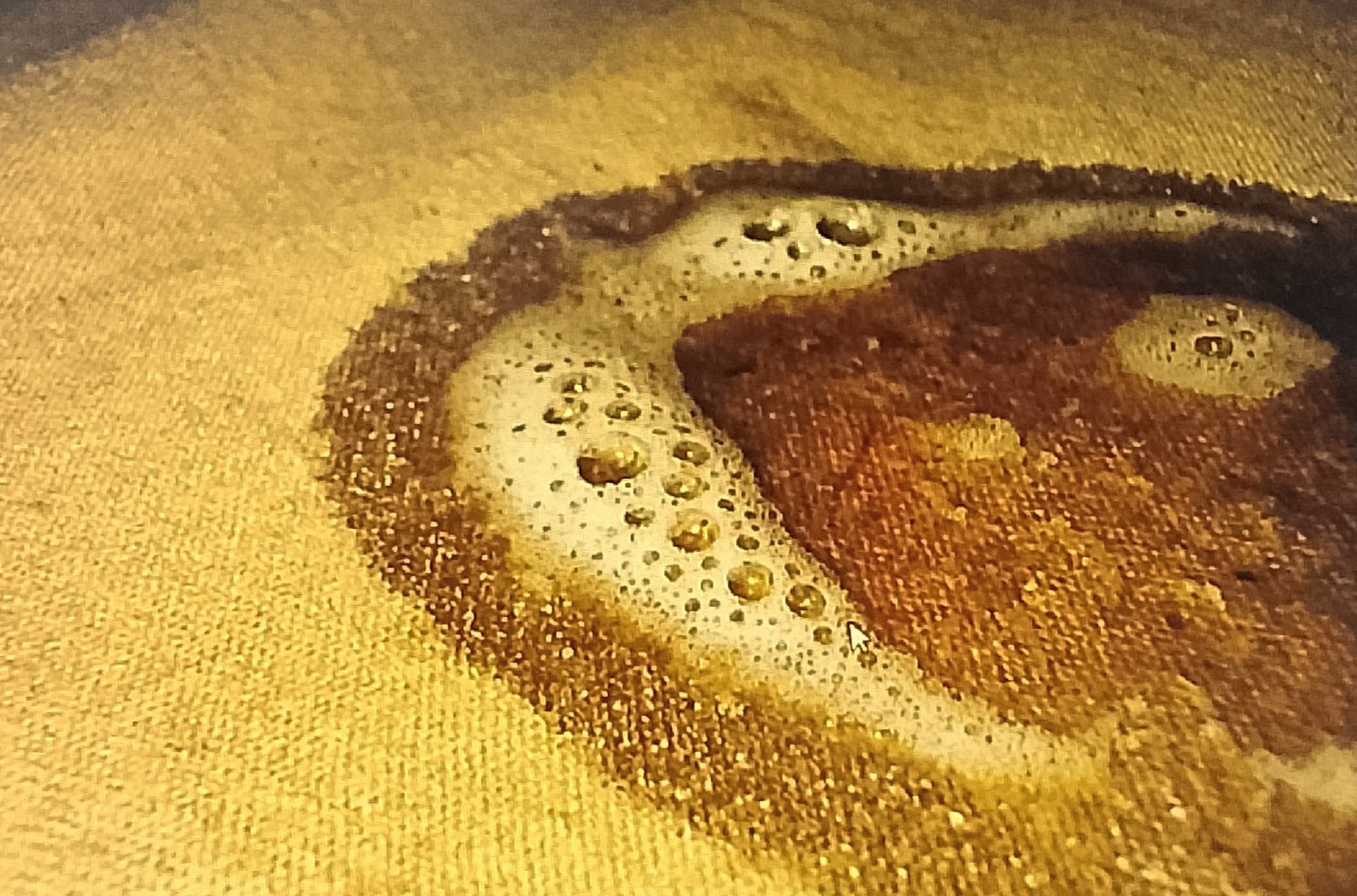 small bubbles Peroxide mixture fizzing on the stain