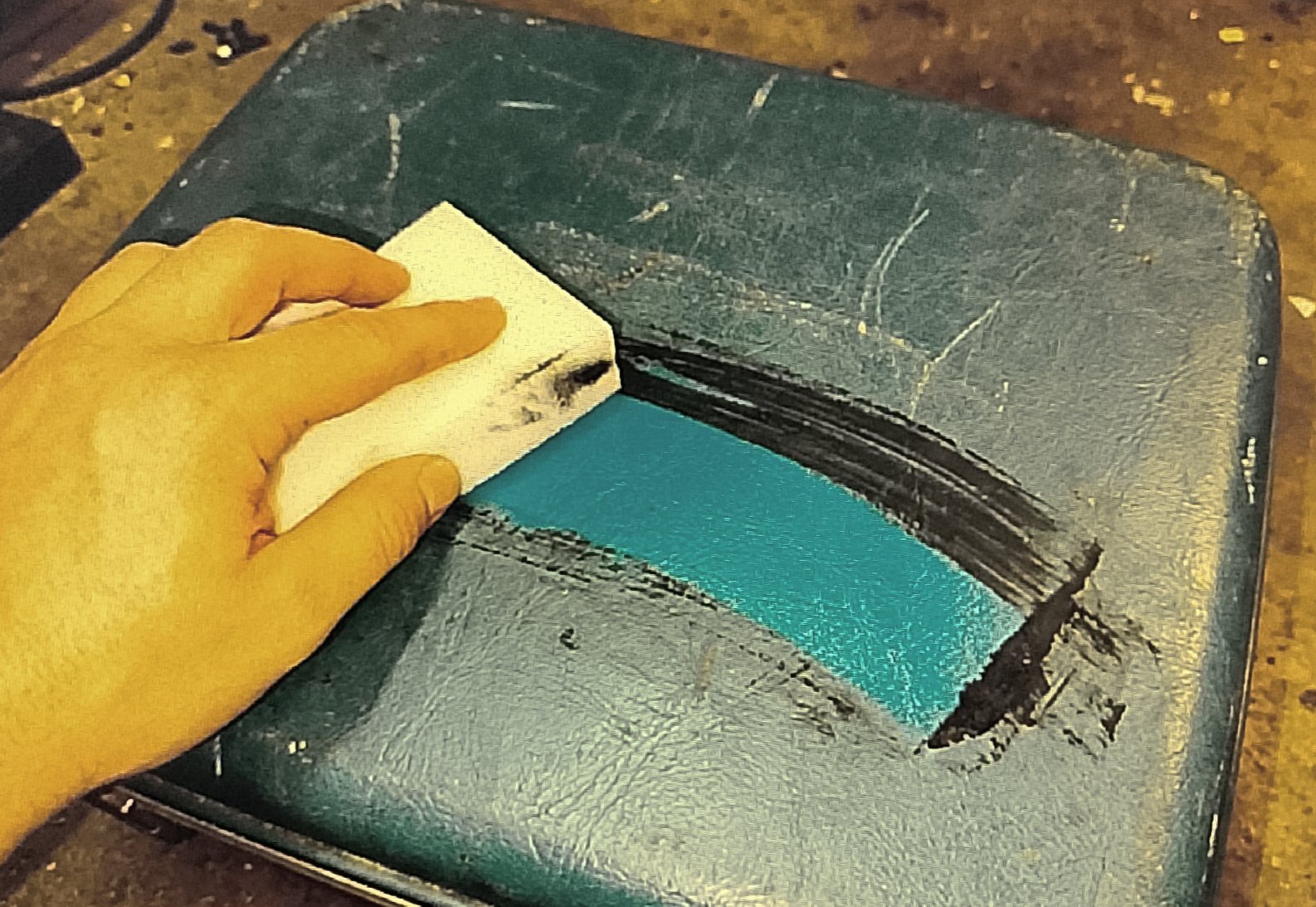 clean luggage Cleaning scuffs off vintage vinyl luggage