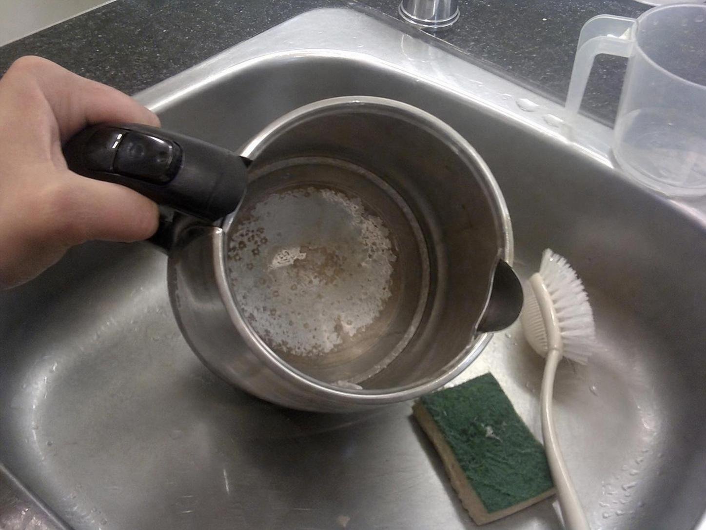 cleaning method 🟩2. Row number 2 103 Close-up household cleaning method for how to clean an electric kettle with limescale; best way to clean an electric kettle with limescale; clean an electric kettle with limescale without damage; safe cleaner for an electric kettle with limescale; an electric kettle with limescale cleaning mistakes; how often to clean an electric kettle with limescale