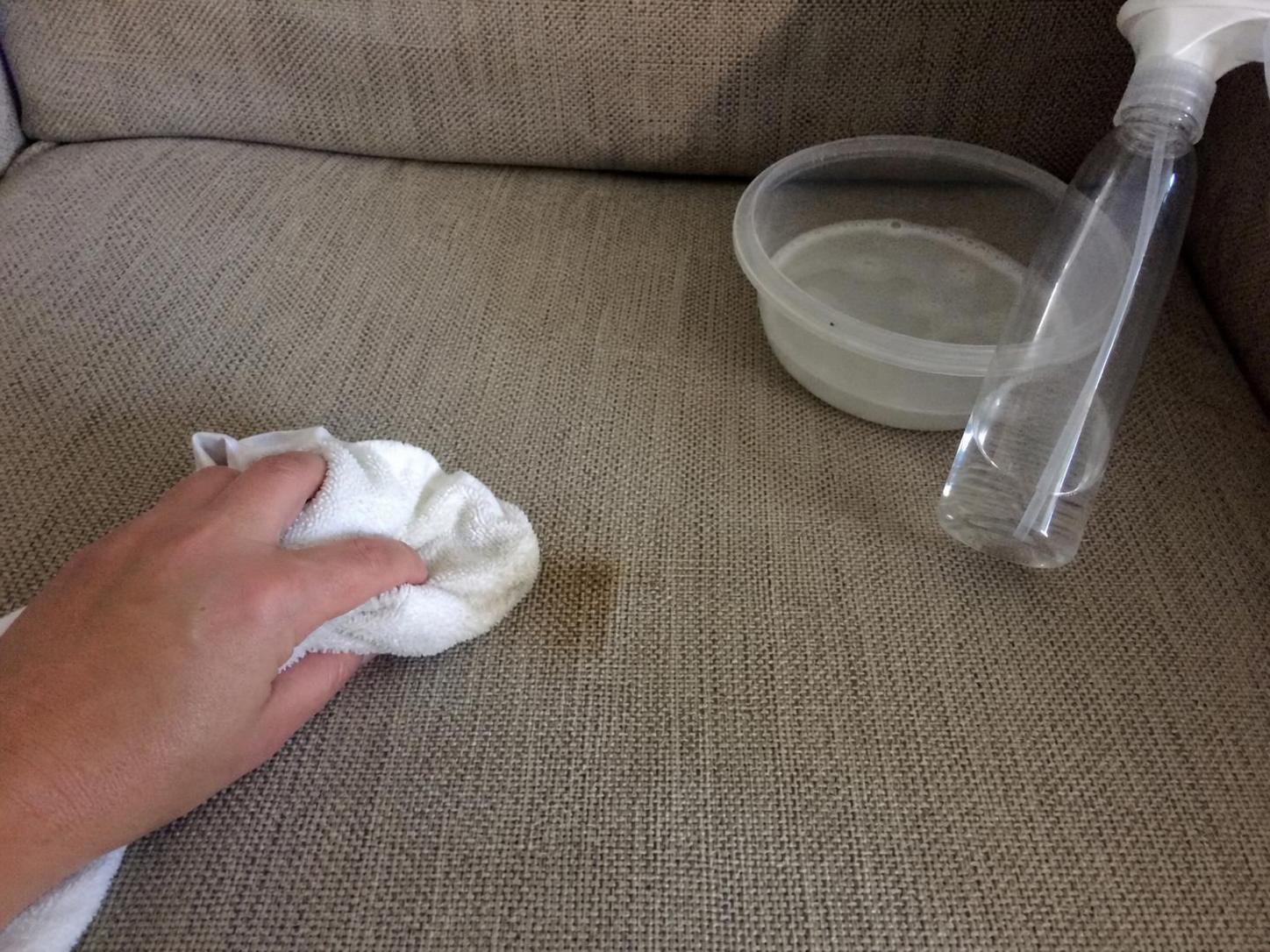cleaning method 🟩2. Row number 2 105 Close-up household cleaning method for how to remove grease stains from a fabric sofa; best way to remove grease stains from a fabric sofa; remove grease stains from a fabric sofa without damage; safe cleaner for grease stains from a fabric sofa; how to prevent grease stains from a fabric sofa; grease stains from a fabric sofa cleaning mistakes