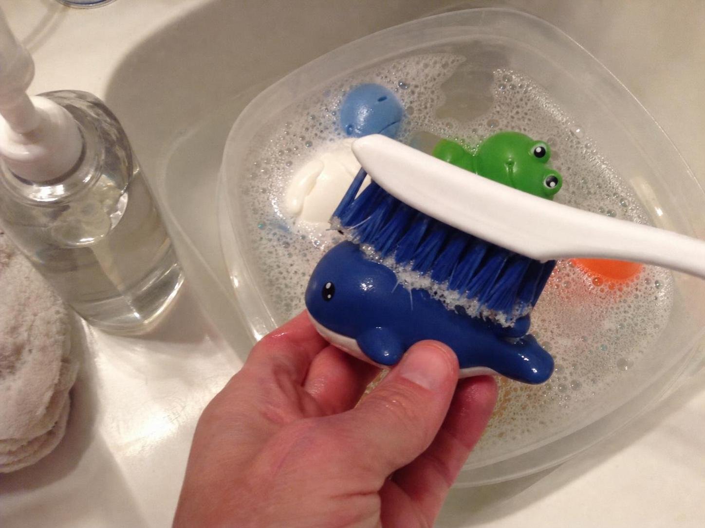 cleaning method 🟩2. Row number 2 23 Close-up household cleaning method for how to clean toys after poop in tub
how to clean toys after baby poops in bath
