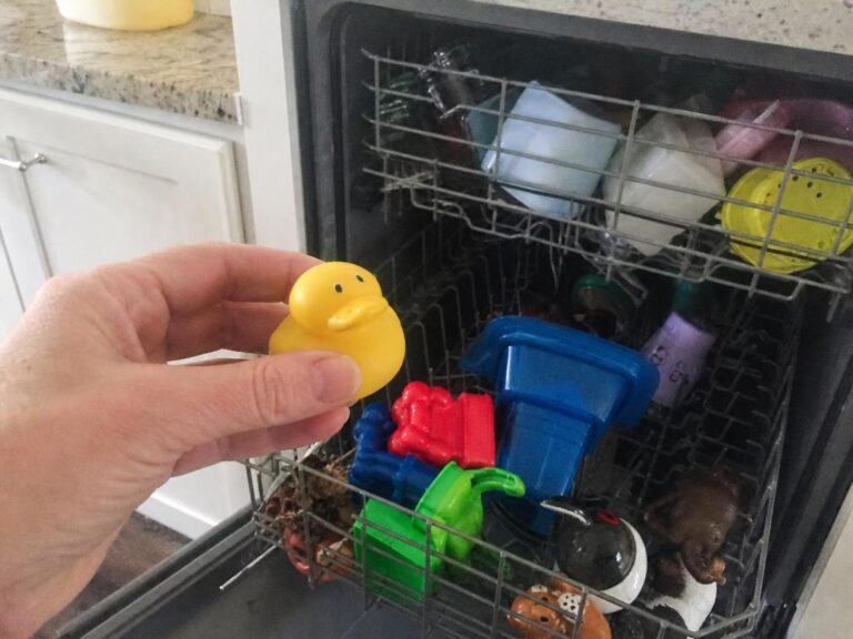 output1 31 Real household cleaning scene for how to wash toys in dishwasher how often clean toys