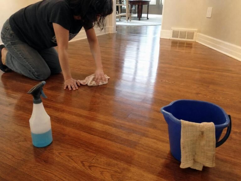 output1 56 Real household cleaning scene for how to clean hardwood floors without streaks; best way to clean hardwood floors without streaks; clean hardwood floors without streaks without damage; safe cleaner for hardwood floors without streaks; hardwood floors without streaks cleaning mistakes; how often to clean hardwood floors without streaks